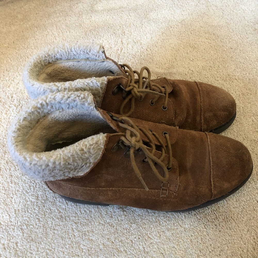 Topshop Shearling Suede Brown Ankle Lace Boots